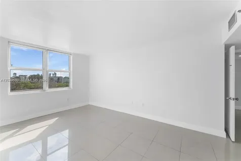 17890 W Dixie Hwy 501 Highway North Miami Beach FL 33160
