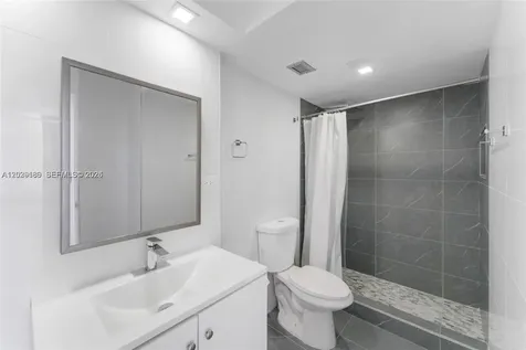 17890 W Dixie Hwy 501 Highway North Miami Beach FL 33160