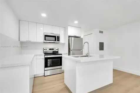 1632 NW 16th Terrace Miami FL 33125