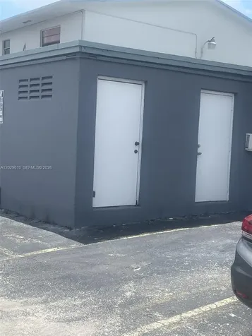 4590 SW 67th Avenue Miami FL 33155