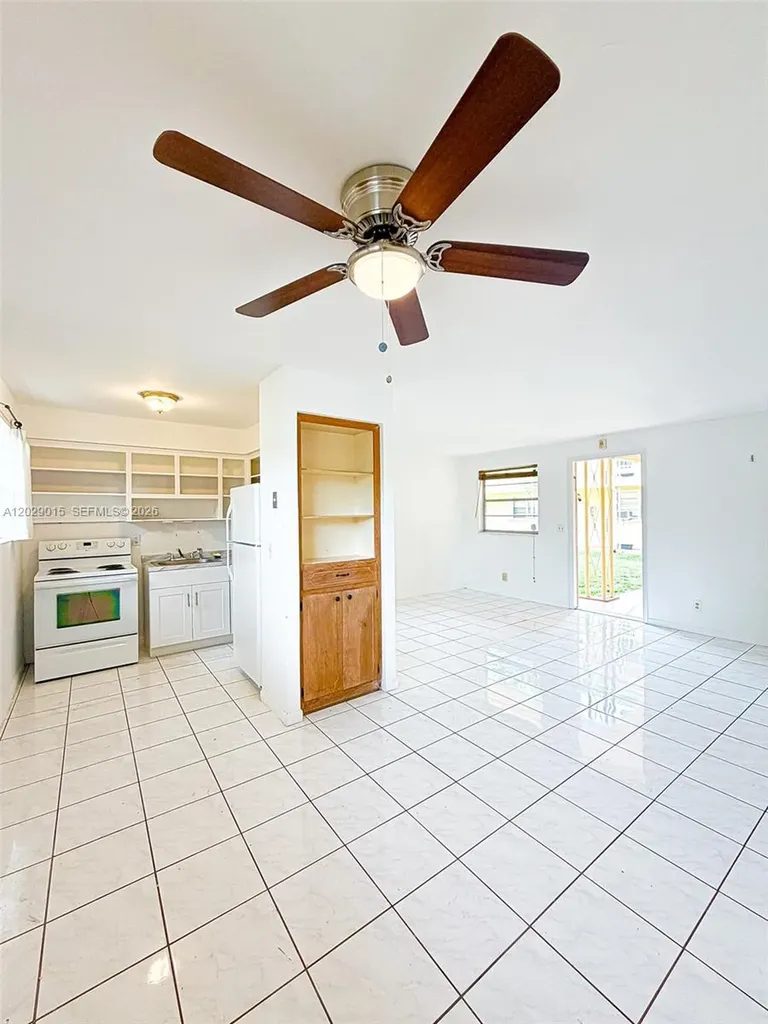 1401 Grant Street Hollywood FL 33020