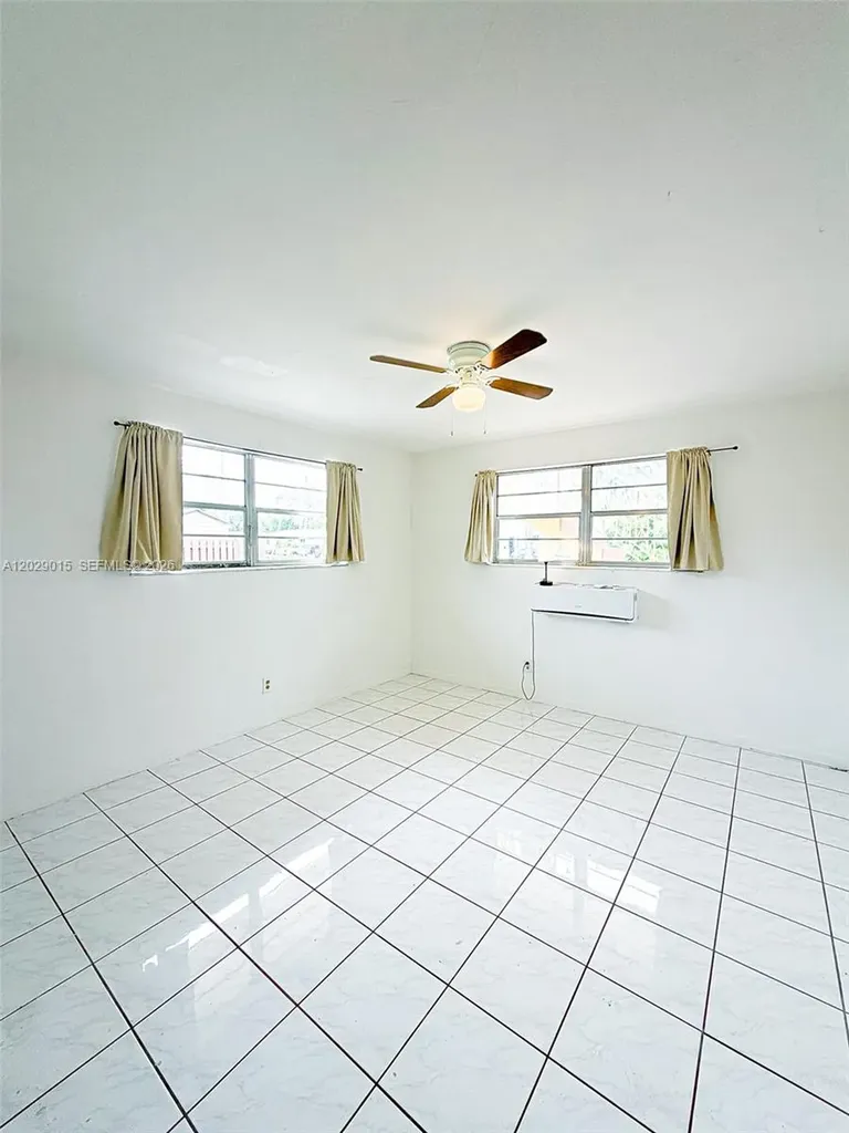 1401 Grant Street Hollywood FL 33020