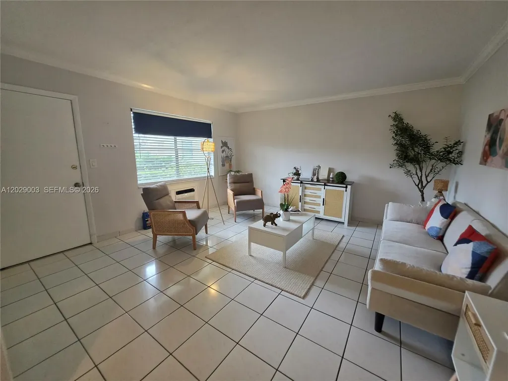 17000 NE 14th Avenue Miami FL 33162