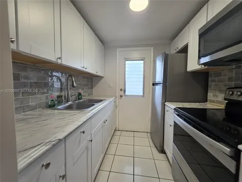 17000 NE 14th Avenue Miami FL 33162