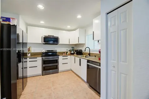 5955 London Lane Tamarac FL 33321