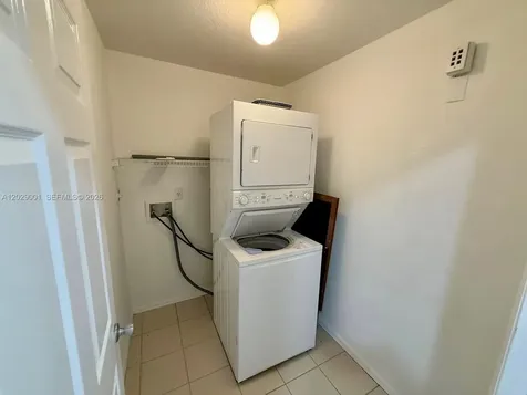 1934 SW 60th Avenue North Lauderdale FL 33068
