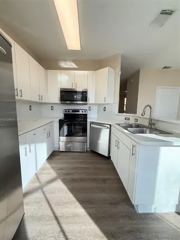 8528 SW 166th Place Miami FL 33193