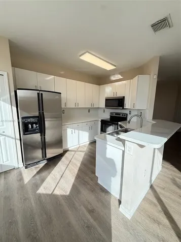 8528 SW 166th Place Miami FL 33193