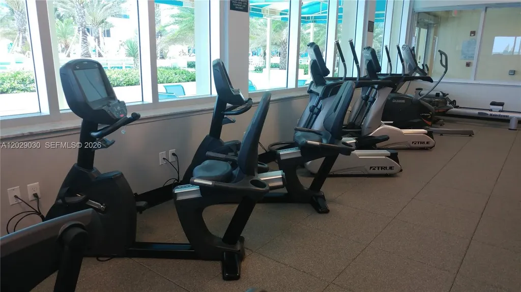 2501 S Ocean Drive Hollywood FL 33019