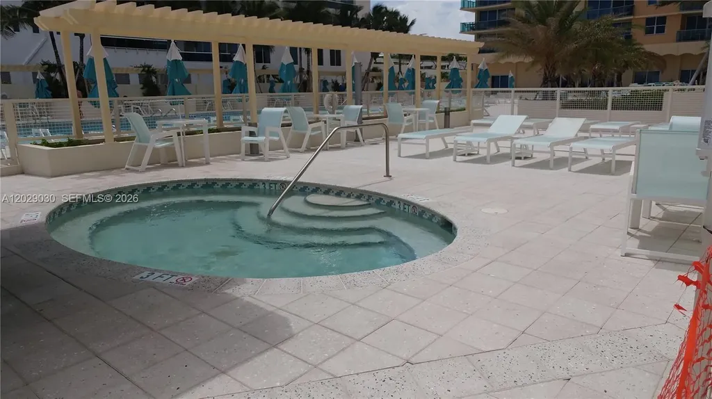 2501 S Ocean Drive Hollywood FL 33019