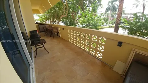 2501 S Ocean Drive Hollywood FL 33019