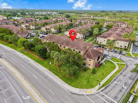 22551 SW 88th Place Cutler Bay FL 33190