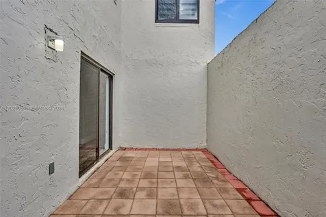 17532 NW 61st Court N Hialeah FL 33015