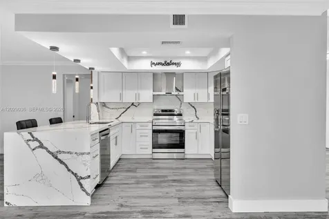 17532 NW 61st Court N Hialeah FL 33015
