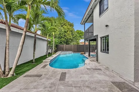 17532 NW 61st Court N Hialeah FL 33015