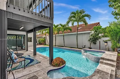 17532 NW 61st Court N Hialeah FL 33015