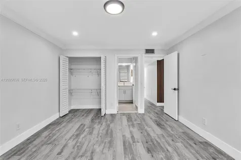 17532 NW 61st Court N Hialeah FL 33015