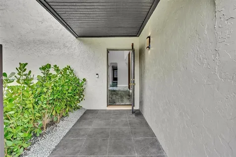 17532 NW 61st Court N Hialeah FL 33015
