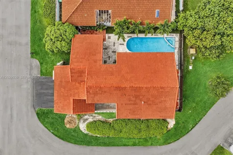 17532 NW 61st Court N Hialeah FL 33015