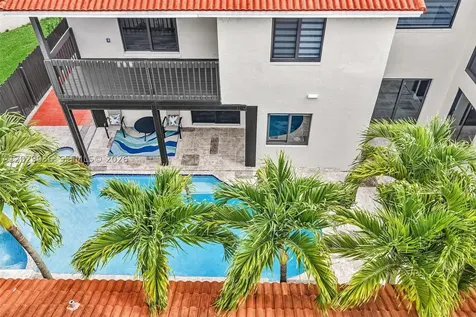 17532 NW 61st Court N Hialeah FL 33015