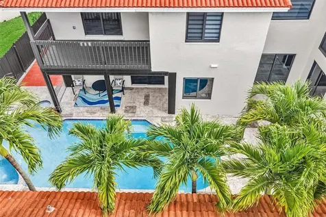 17532 NW 61st Court N Hialeah FL 33015