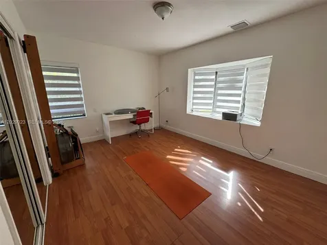 1645 SW 40th Avenue Miami FL 33134