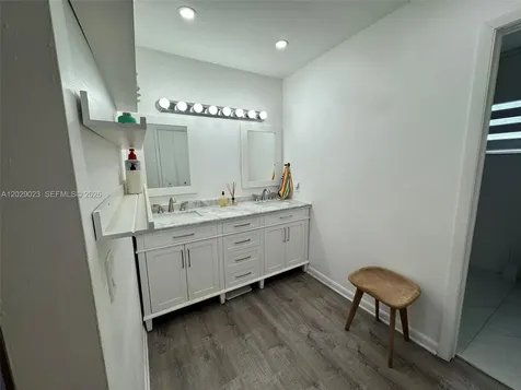 1645 SW 40th Avenue Miami FL 33134