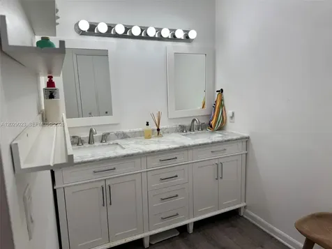 1645 SW 40th Avenue Miami FL 33134