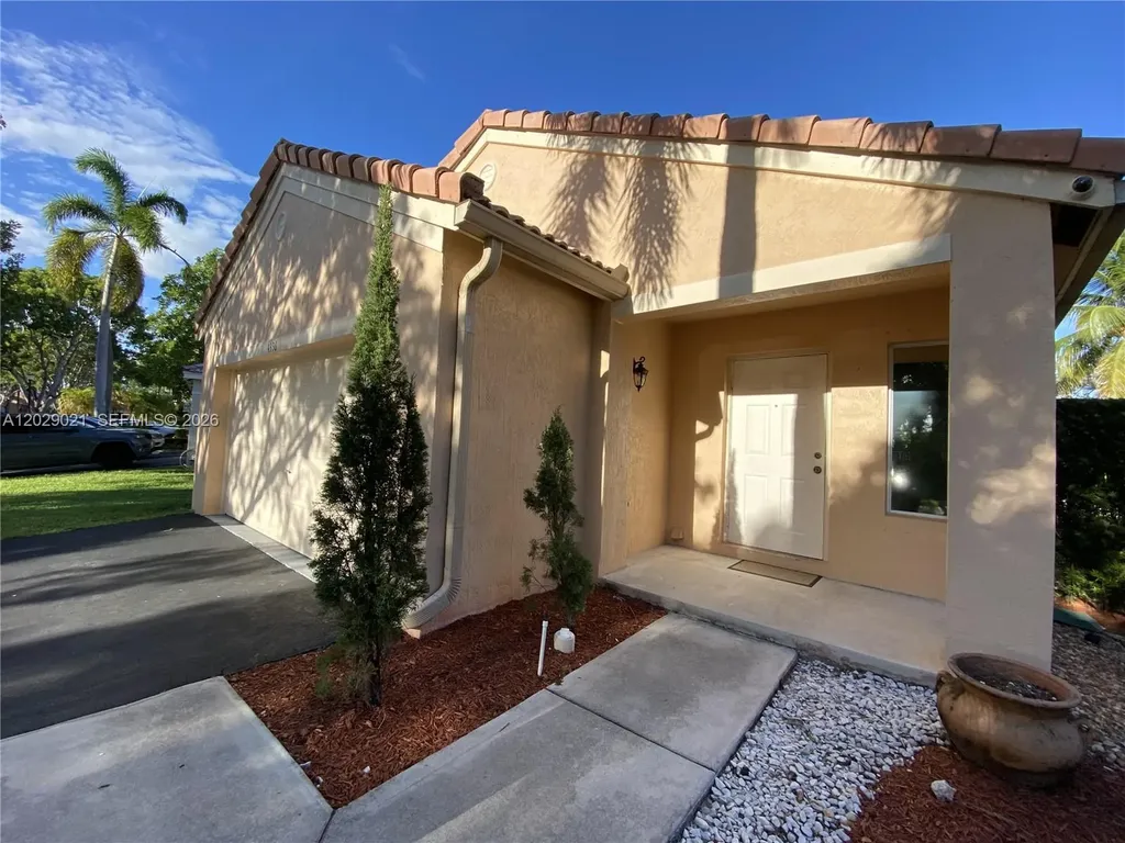 4336 Dogwood Circle Weston FL 33331