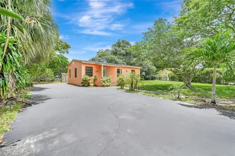 16221 NW 18th Court Miami Gardens FL 33054