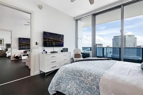 200 Biscayne Boulevard Way Miami FL 33131