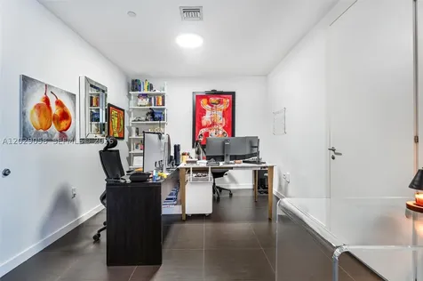 200 Biscayne Boulevard Way Miami FL 33131