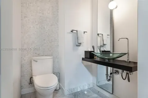 200 Biscayne Boulevard Way Miami FL 33131