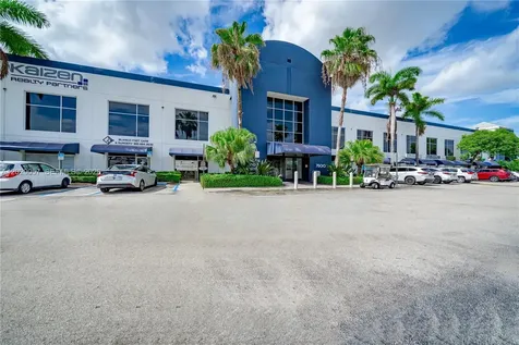7500 NW 25th Street Miami FL 33122