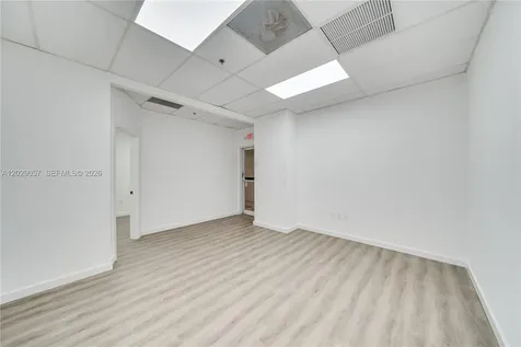 7500 NW 25th Street Miami FL 33122