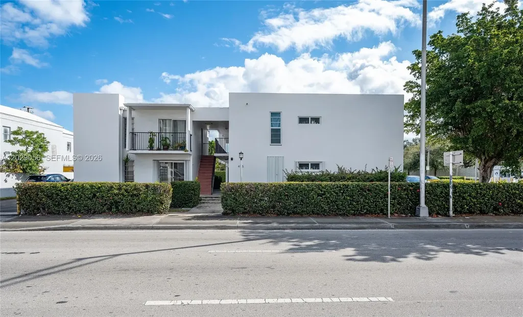 455 SW 27th Avenue Miami FL 33135