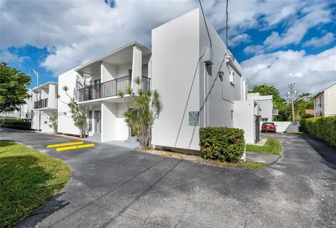 455 SW 27th Avenue Miami FL 33135