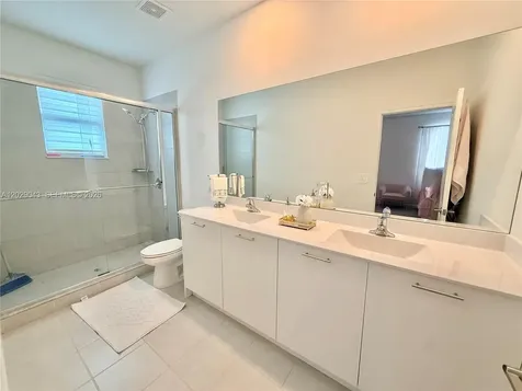 2462 NW 131st Circle Miami FL 33167