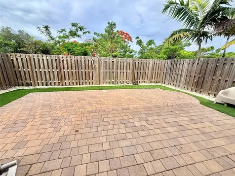 2462 NW 131st Circle Miami FL 33167