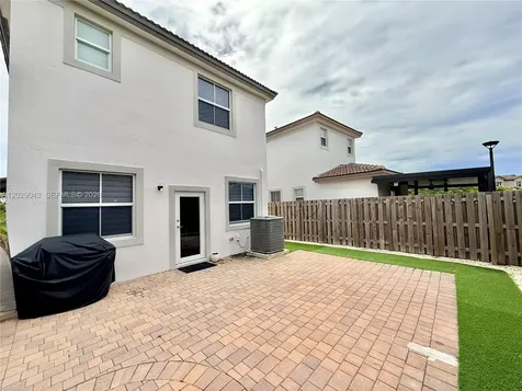 2462 NW 131st Circle Miami FL 33167