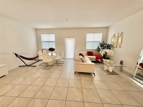 2462 NW 131st Circle Miami FL 33167