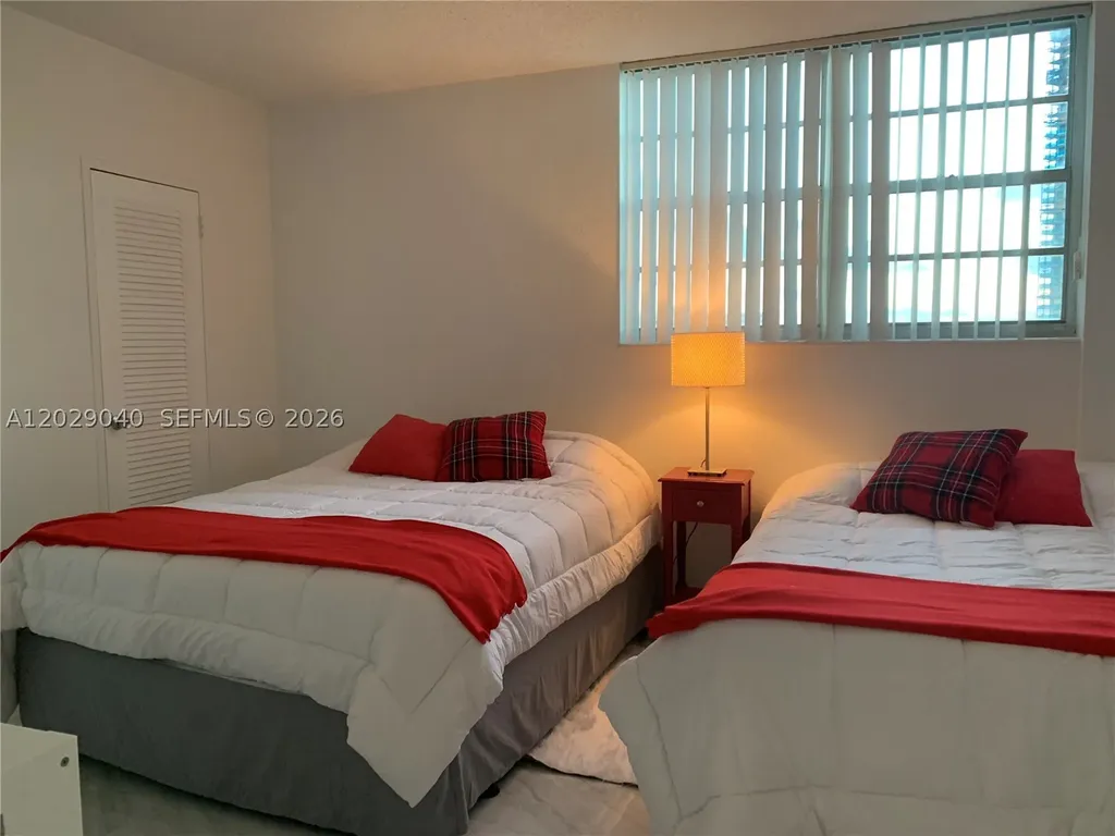 3901 S Ocean Drive Hollywood FL 33019