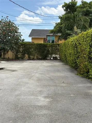 6620 W Flagler Street Miami FL 33144