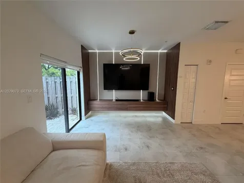 10407 NW 82nd Street Doral FL 33178