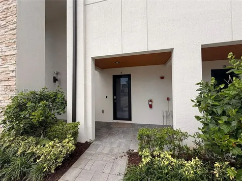 10407 NW 82nd Street Doral FL 33178