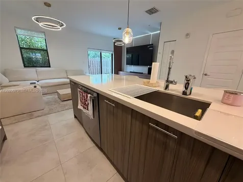 10407 NW 82nd Street Doral FL 33178