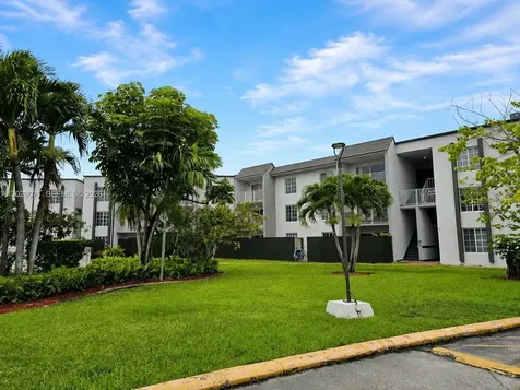 5241 Geneva Way Doral FL 33166