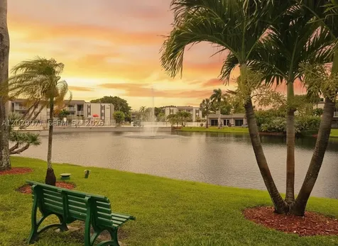 5241 Geneva Way Doral FL 33166