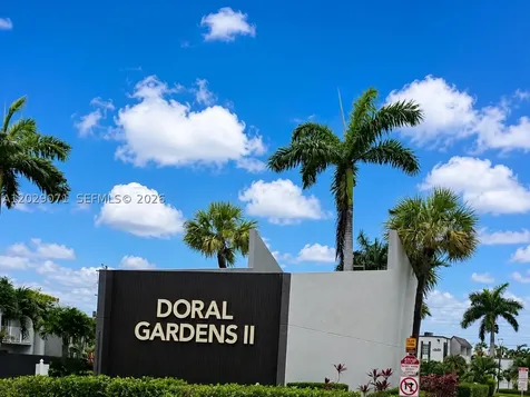 5241 Geneva Way Doral FL 33166