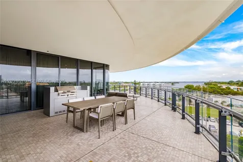 8701 Collins Avenue Miami Beach FL 33154